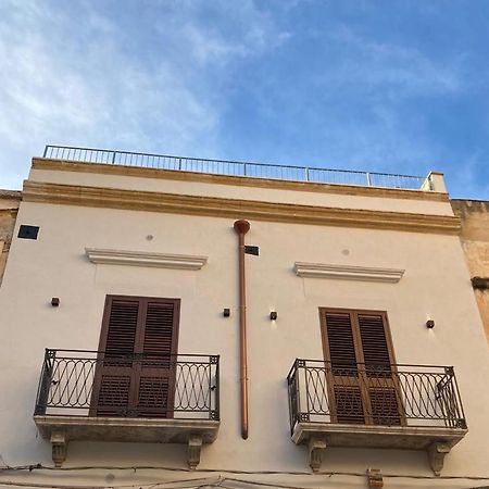 Casa Vacanze Al Trenta3 مارسالا المظهر الخارجي الصورة